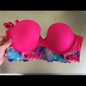 Victoria’s Secret Strapless Bra